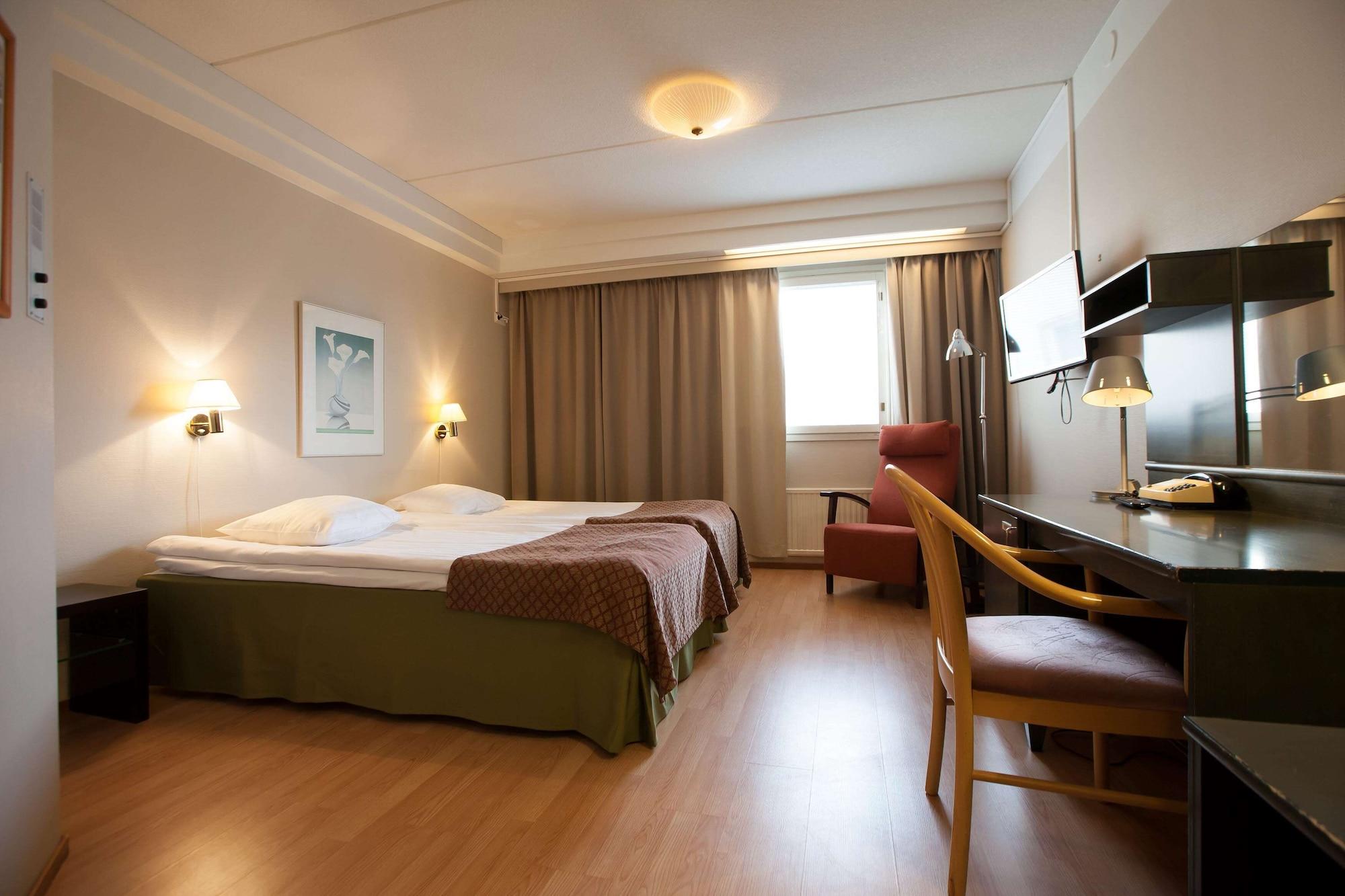 Hotel Kajanus Каяані Екстер'єр фото
